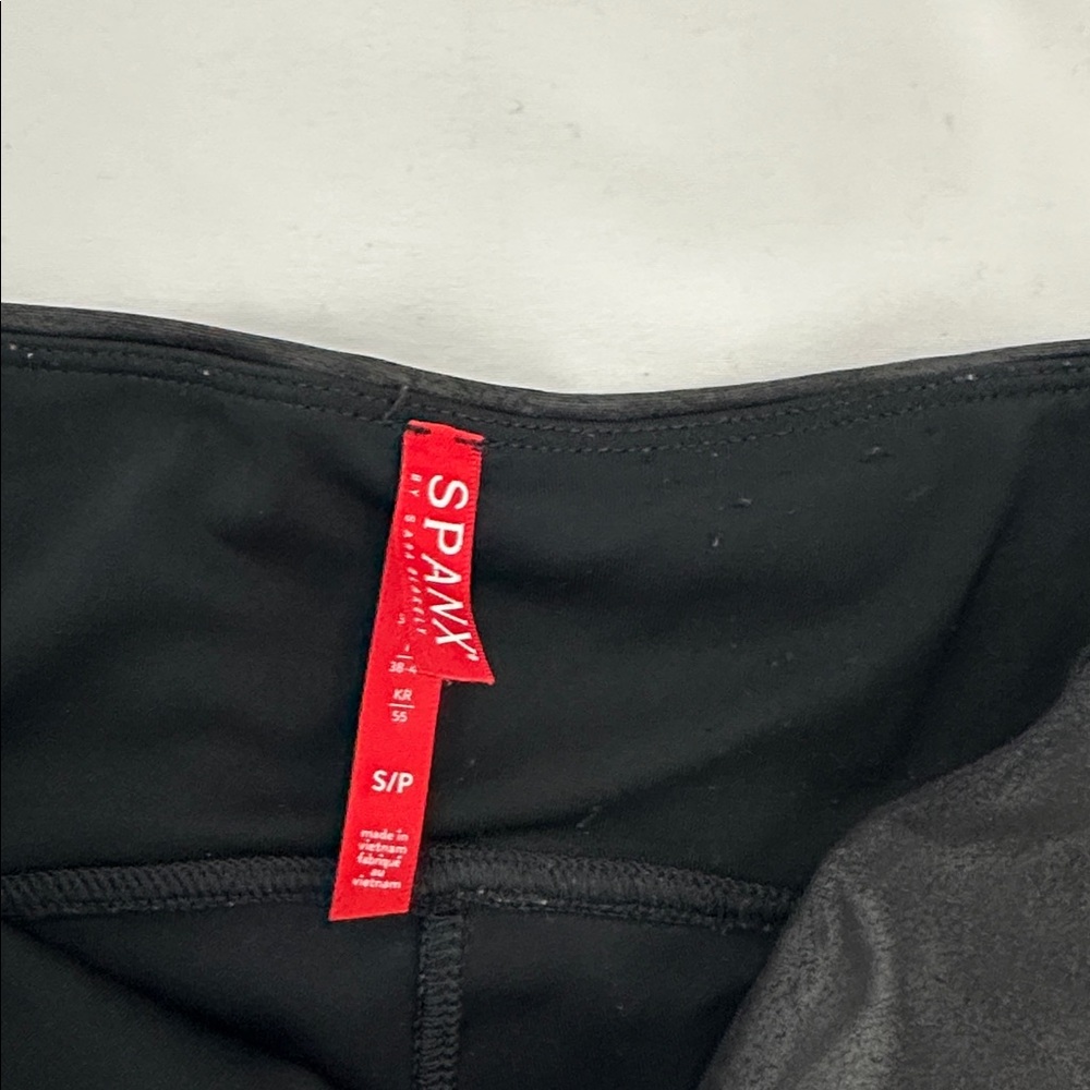 Spanx Faux Leather Leggings in Black - Picture 5 of 6